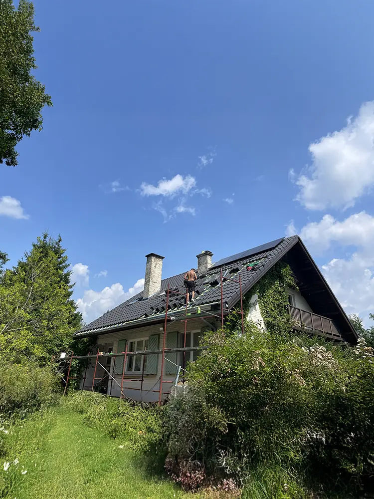 maison-couverture-tuiles-avant